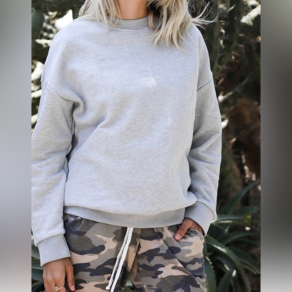 NEW Heather grey crew neckline Cotton Long sleeves fleece lined Sweatshirt